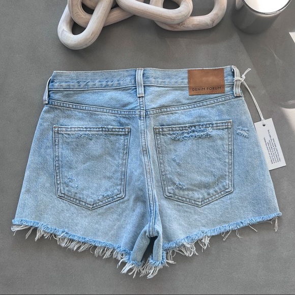 ARITZIA “The ex boyfriend short” 26 - Picture 3 of 3